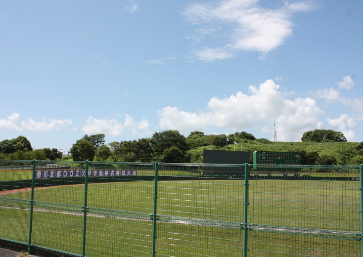 会場（菊川運動公園野球場）